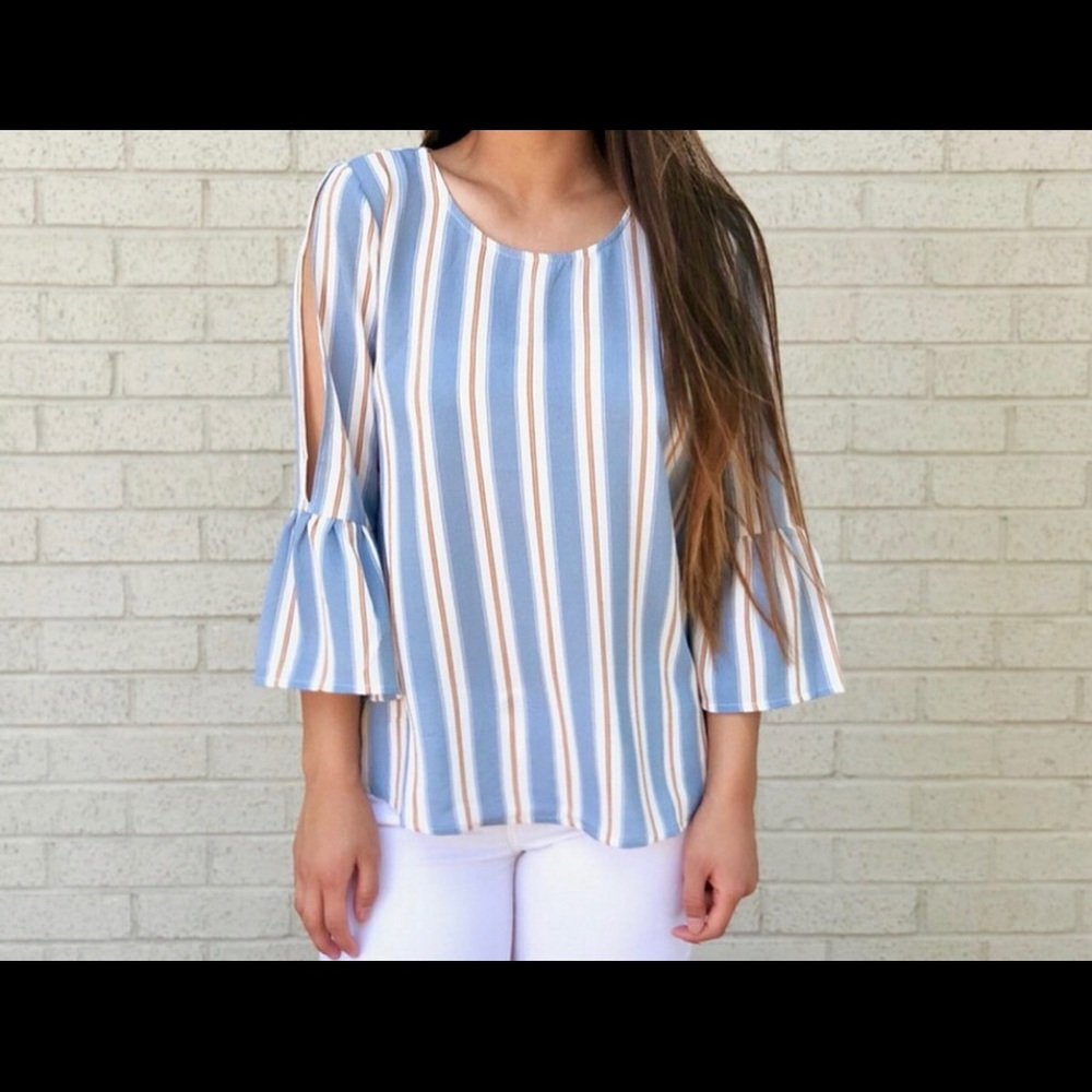 Striped open / slit arm top